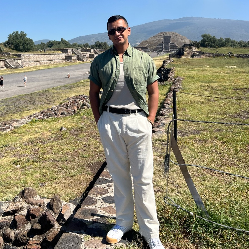 Meet your Posher, Hamza